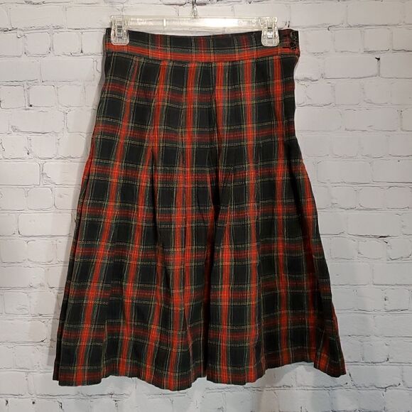 Evan Picone Dresses & Skirts - Vintage Evan Picone Sport tartan plaid cotton skirt